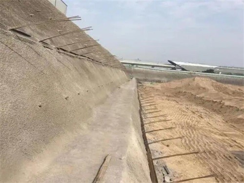 鄱阳河道边坡加固